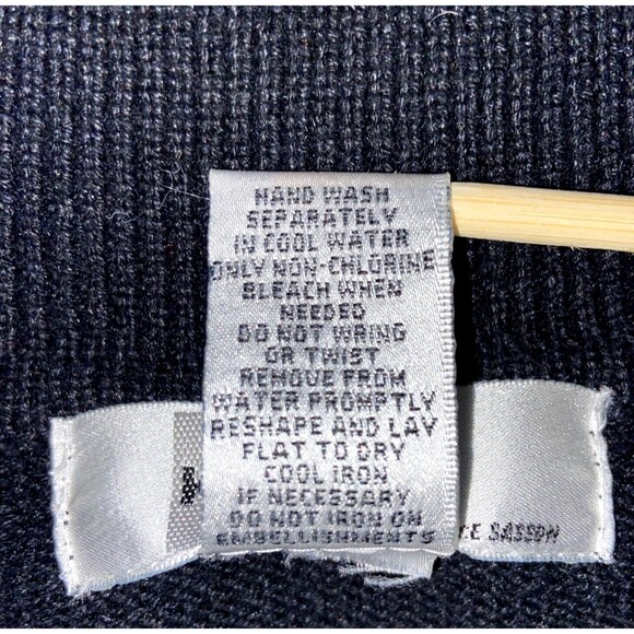 K.I.K.I.T S Christmas Sweater Size Large Beaded - Picture 10 of 16